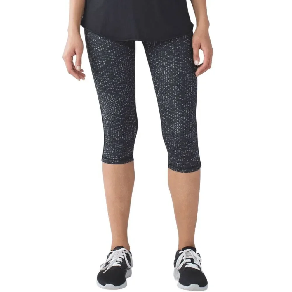 LULULEMON ATHLETICA Real Quick Crop Size 8